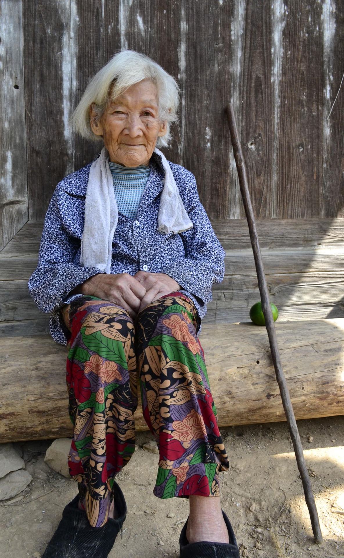 70岁中国气质奶奶惊艳纽约时装周，谁说岁月一定是把杀猪刀！_模特