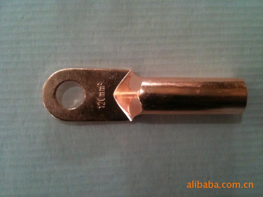 1132522371_790433594