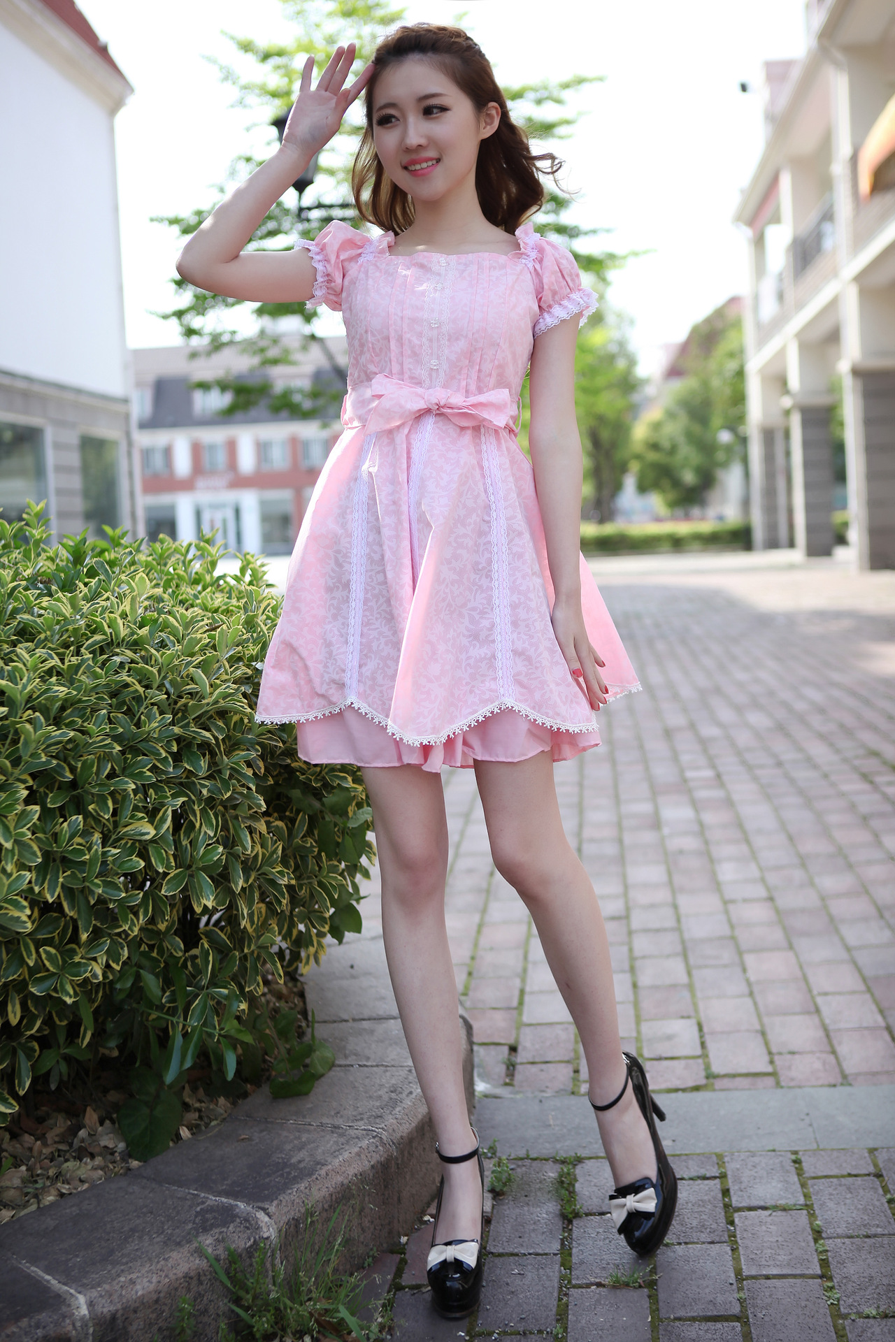 批发采购连衣裙-诚招代理<em>一件代发</em>阿依莲2014