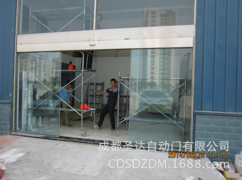 新都工业东区黄鹤路感应门