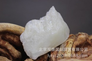 精品和田玉挂件料子,白度油性细度都很好的和田玉山料原石,挂件料