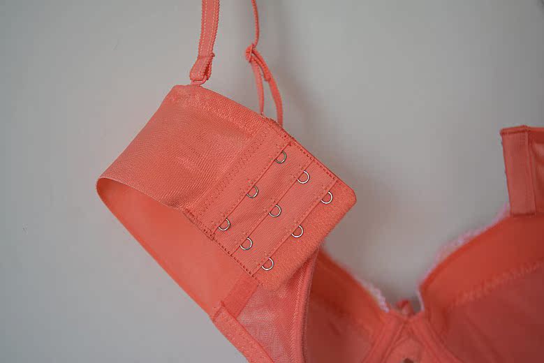 <em>文胸</em>-外贸精品 刺绣花朵女士<em>文胸</em>内裤<em>内衣</em>套装