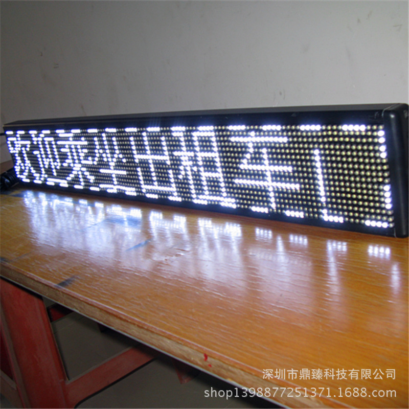 深圳厂家供应单白P6车载后窗屏 LED车载广告