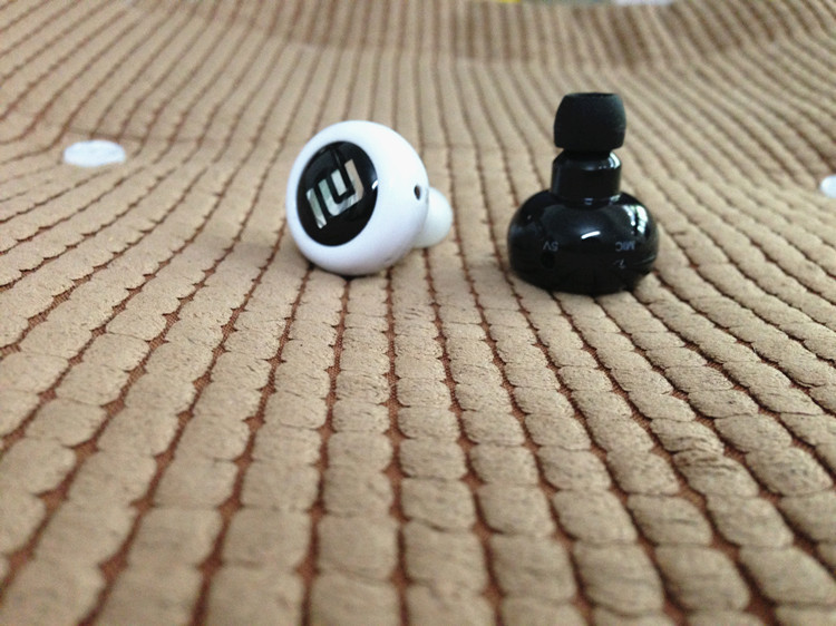 【三星 小米入耳式迷你运动蓝牙耳机通用立体