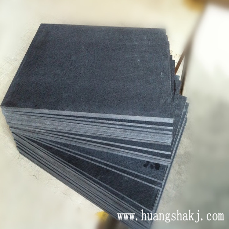 1111774698_1208799112