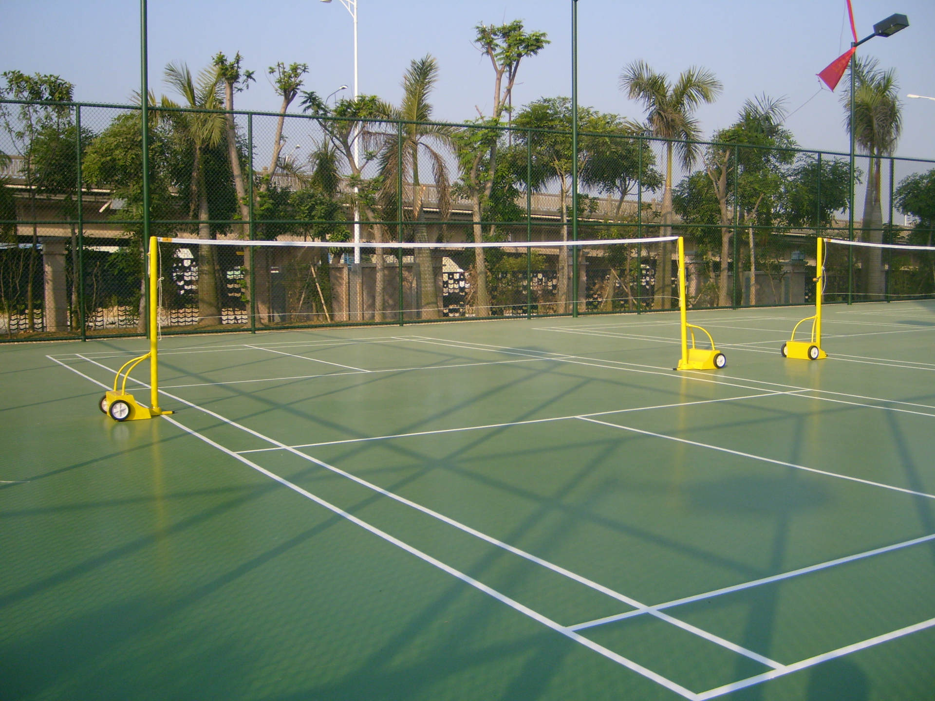 东莞丙烯酸篮球场、网球场、羽毛球场、现场施