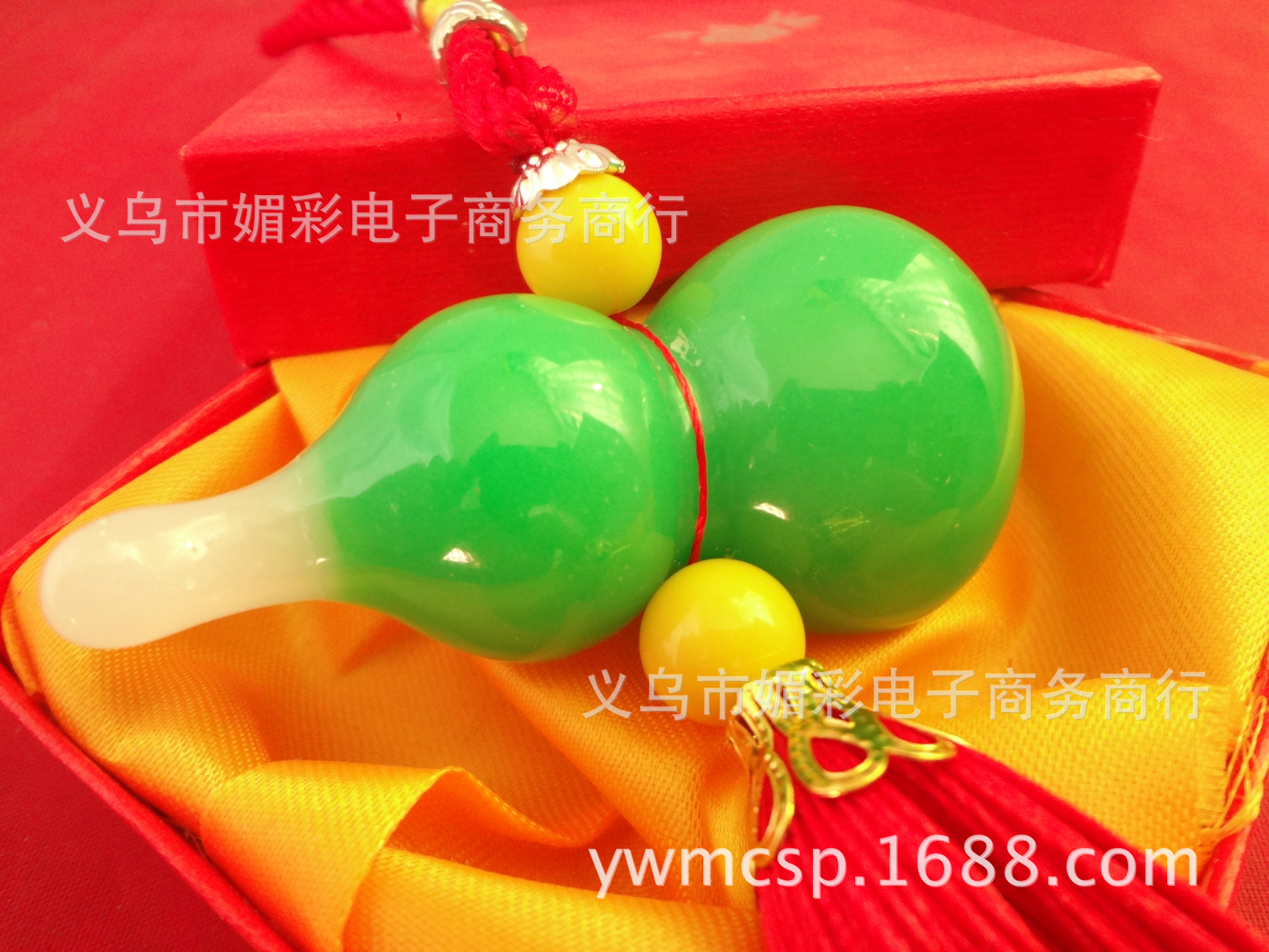 【厂家直销 汽车挂件 汽车装饰品 汽车吊坠摆件