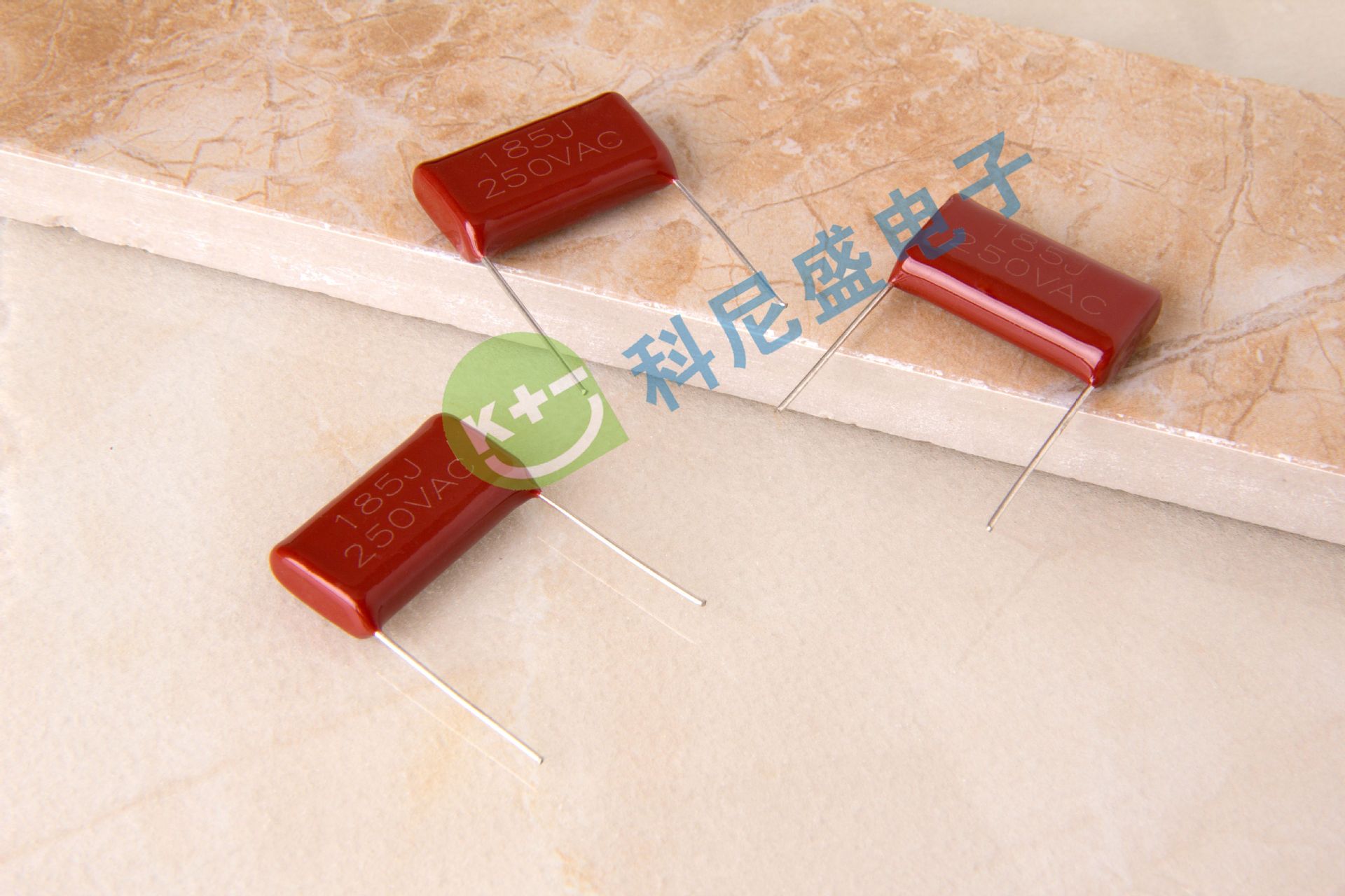 185J 250V P=26 28x7x15mm