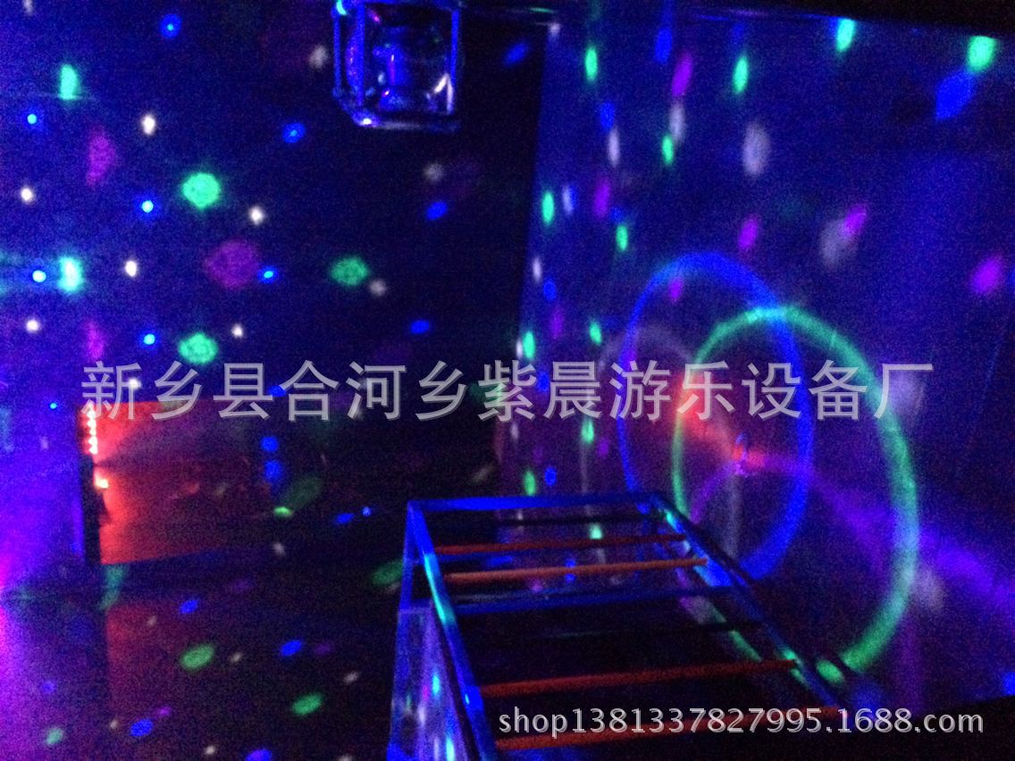 4CE01288E84D784840F89F333183EF