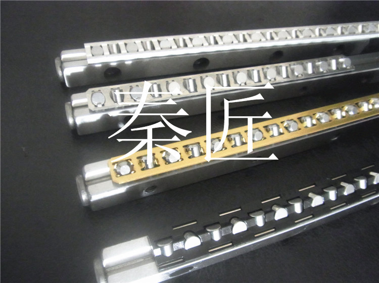 VR6的导轨和保持架