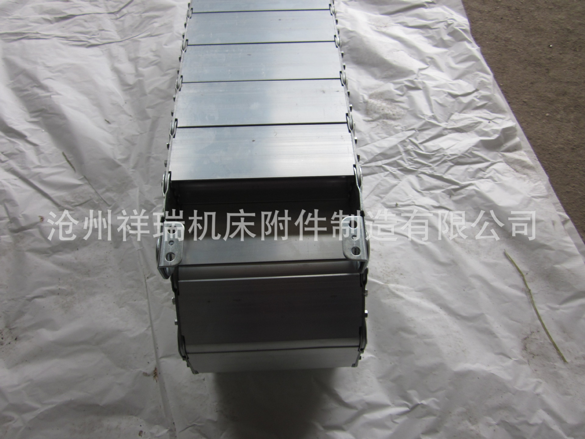 【厂家低价销售】机床拖链 专业订制钢铝拖链