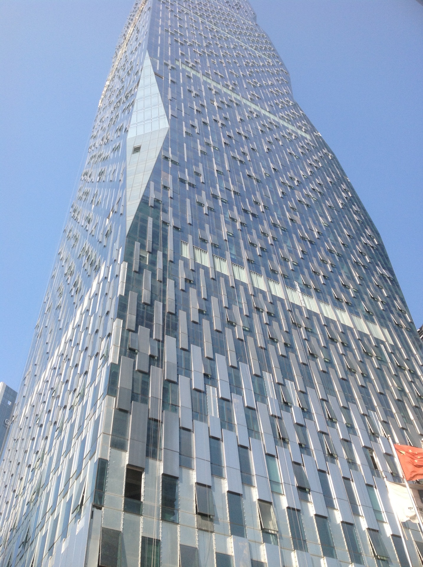 富力楼盘不锈钢压花幕墙2