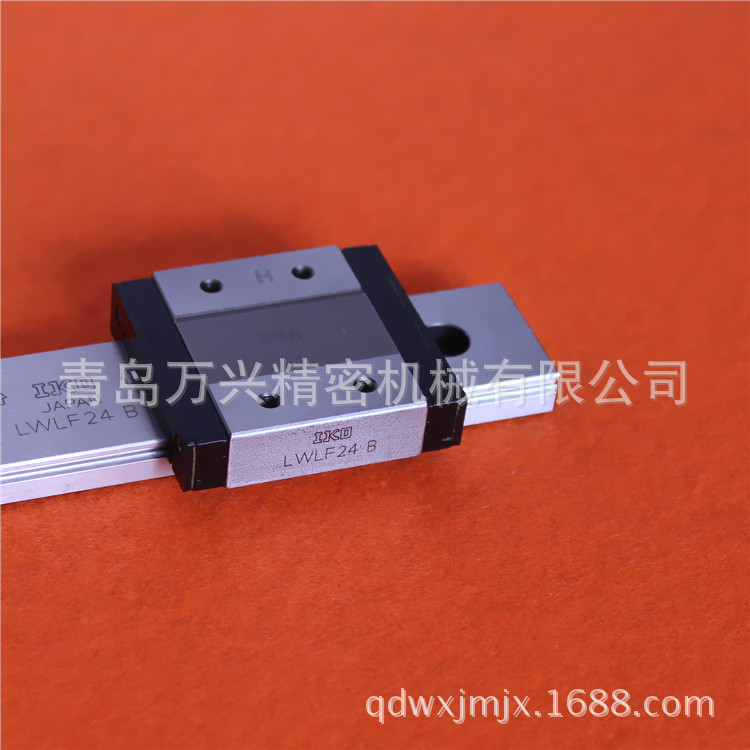LWLF24B导轨滑块-1