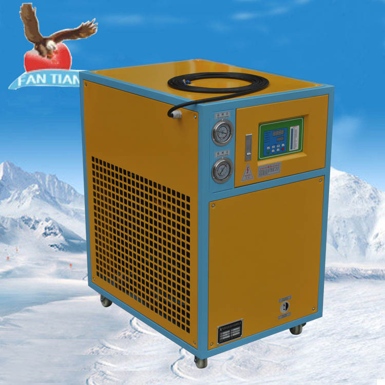 工业冷水机