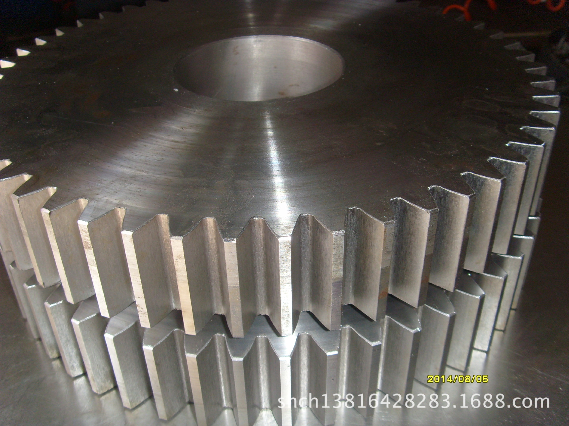 承接各类直齿轮、圆柱齿轮、斜齿轮定做加工