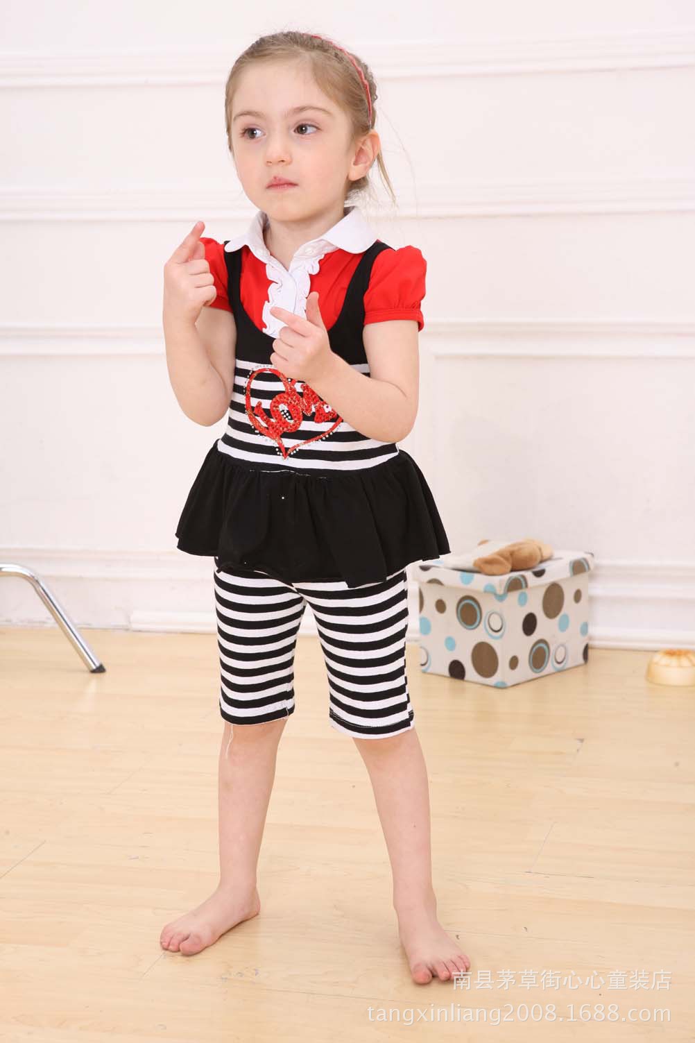 特价2013夏装新品 <em>欧美</em>风格 贝拉<em>款女童</em>间条三