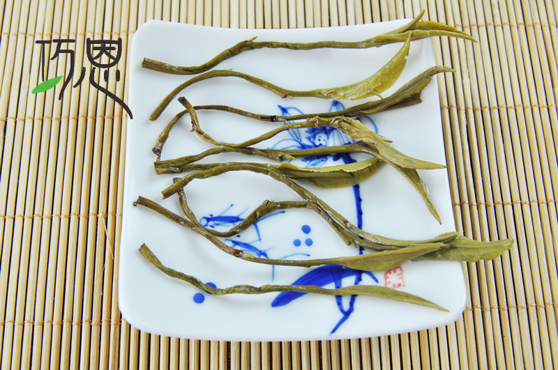 巧恩茶业茉莉龙珠茶底展示