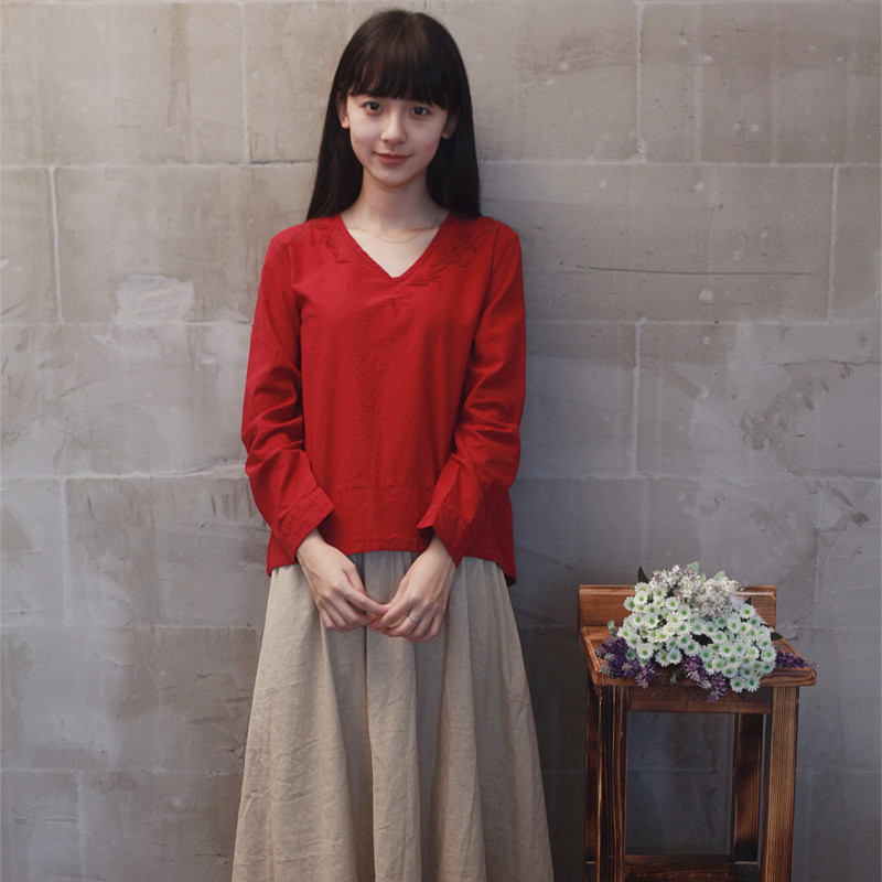 2014新款<em>森女</em>系棉麻鸡心领叶子刺绣长袖衬衫