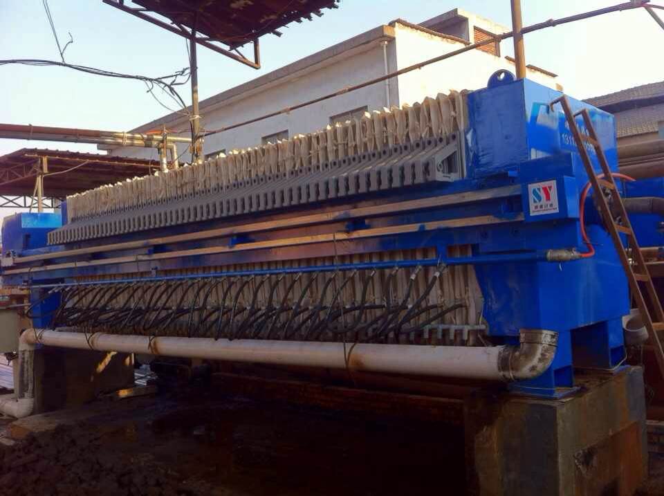 B92D5C602DAA6502CF6AA79F5AD43E