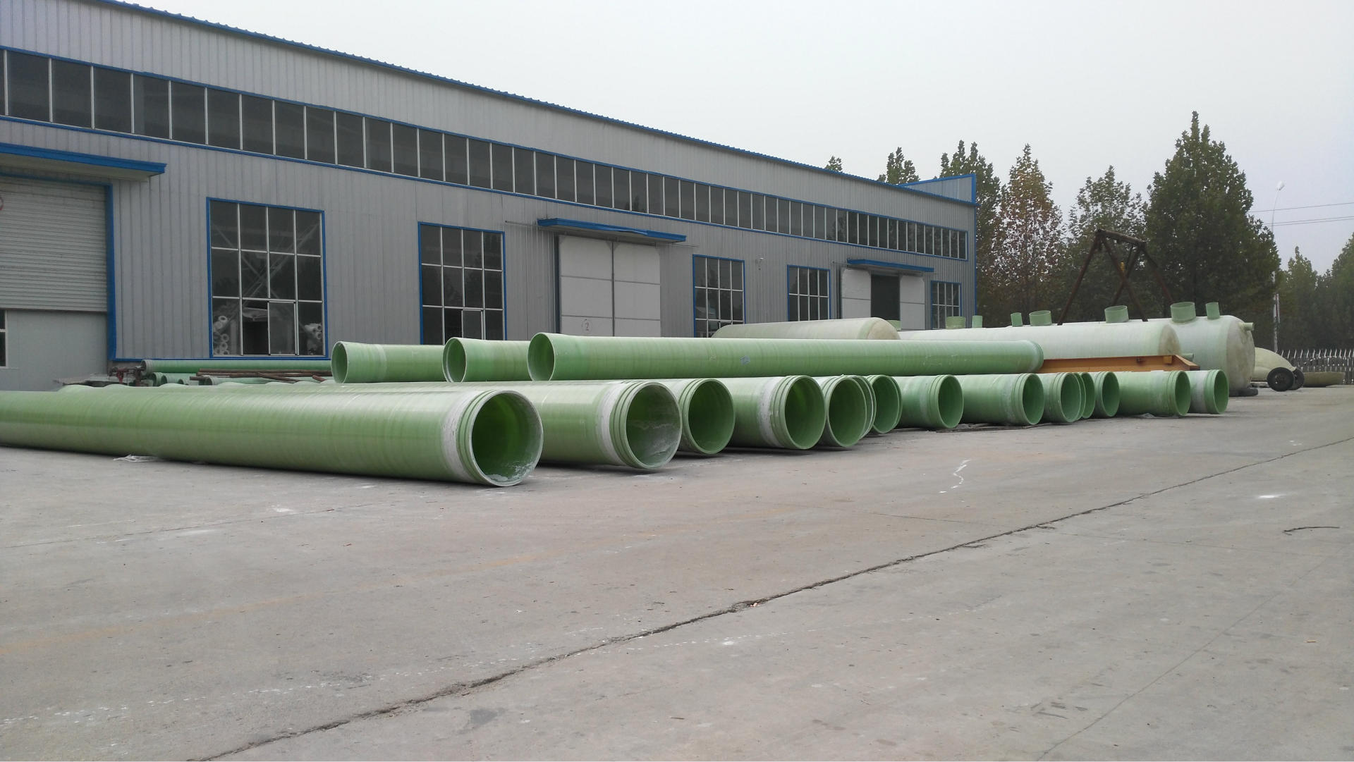 j品质保证 供应 规格齐全 玻璃钢管道 价格实惠