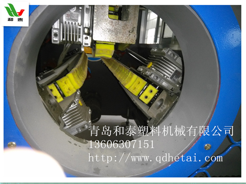 藍(lán)色三爪牽引機(jī)_副本