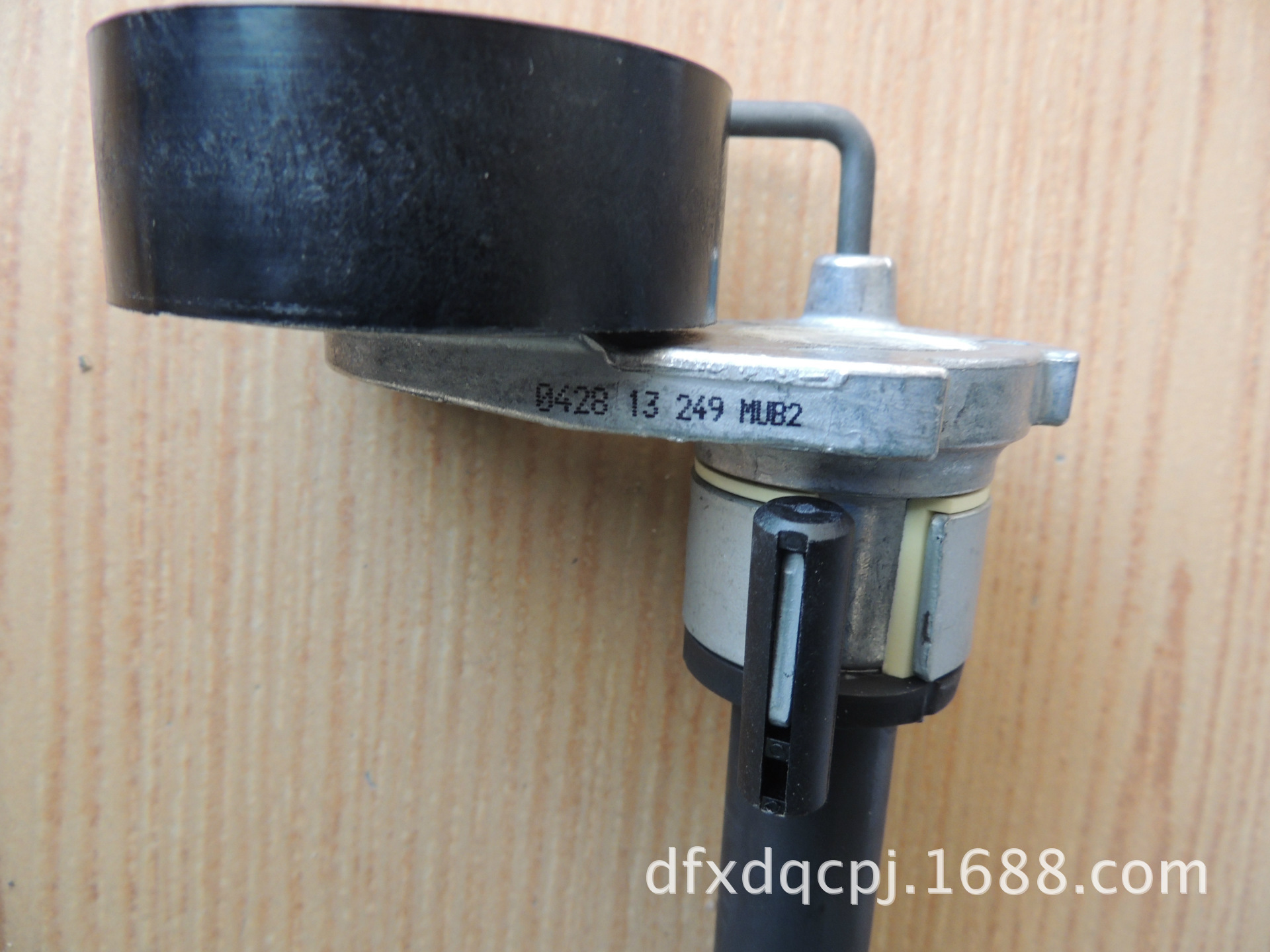 【新帕萨特发电机张紧器原装配件】 - 涨紧轮 - 北极网