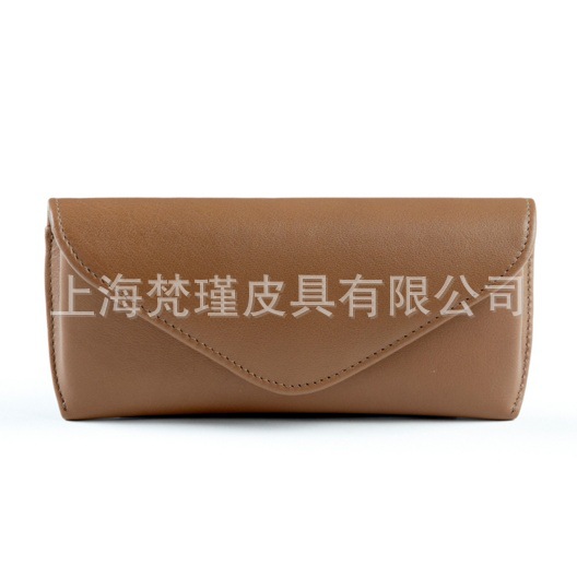 Eyeglass-Case-Tan-177-229