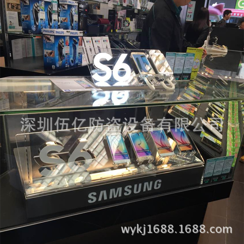 D7C2688362F5996D51B4432BB2A379