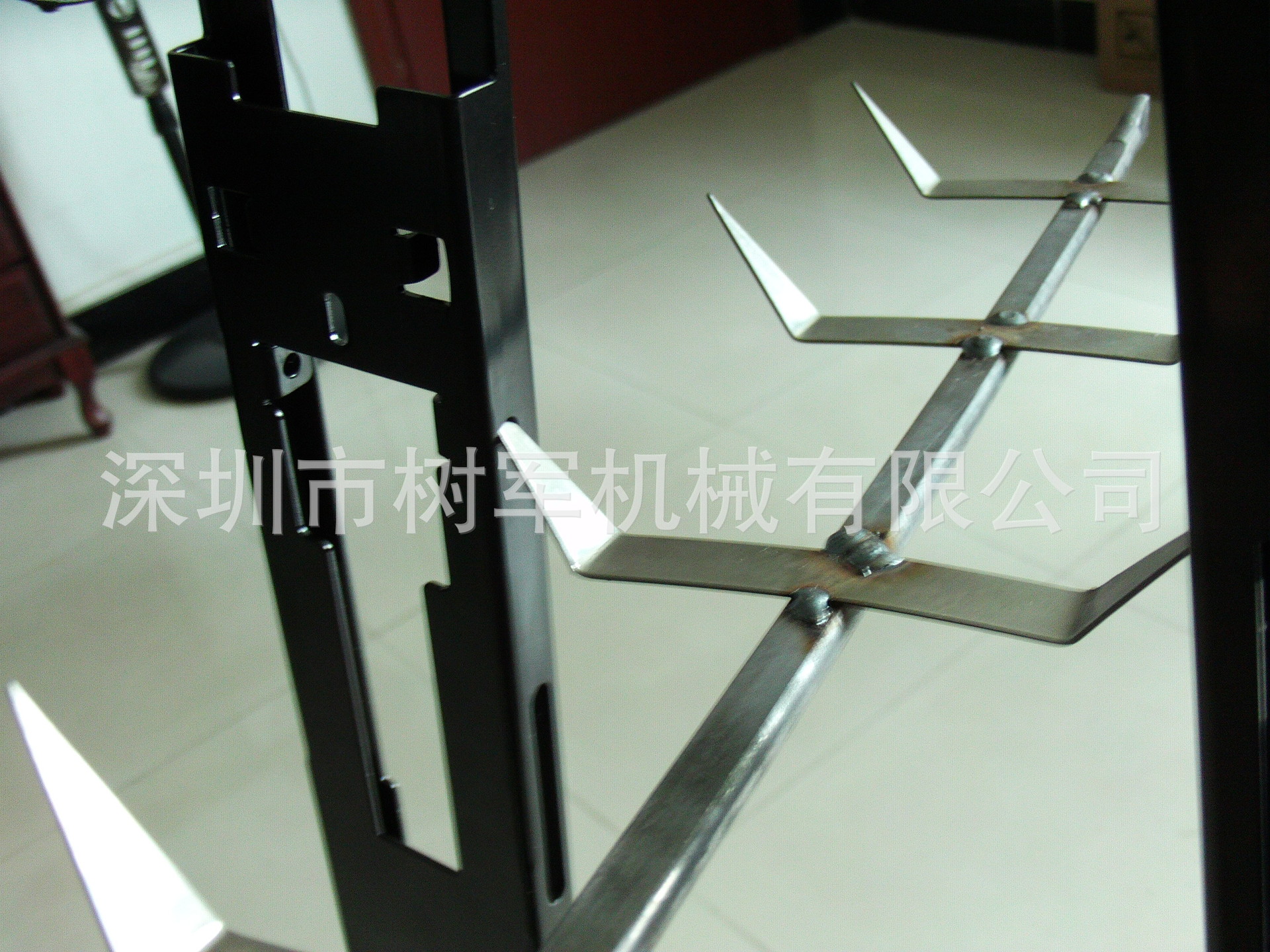 FILE0861