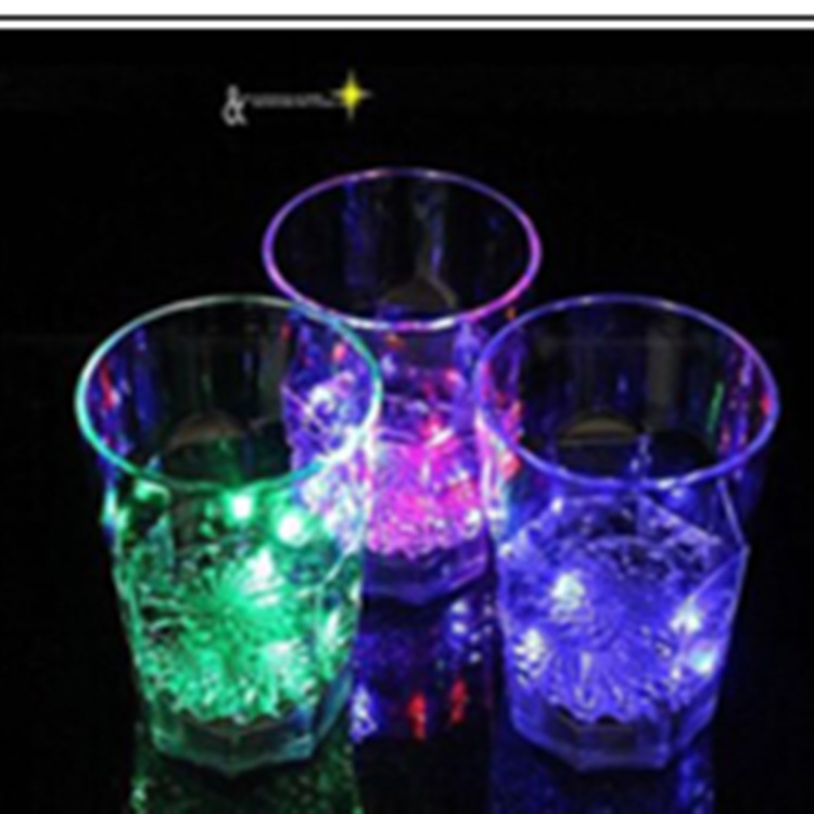 QQ1`R@1F4S6R$MI53V9M`P6_副本