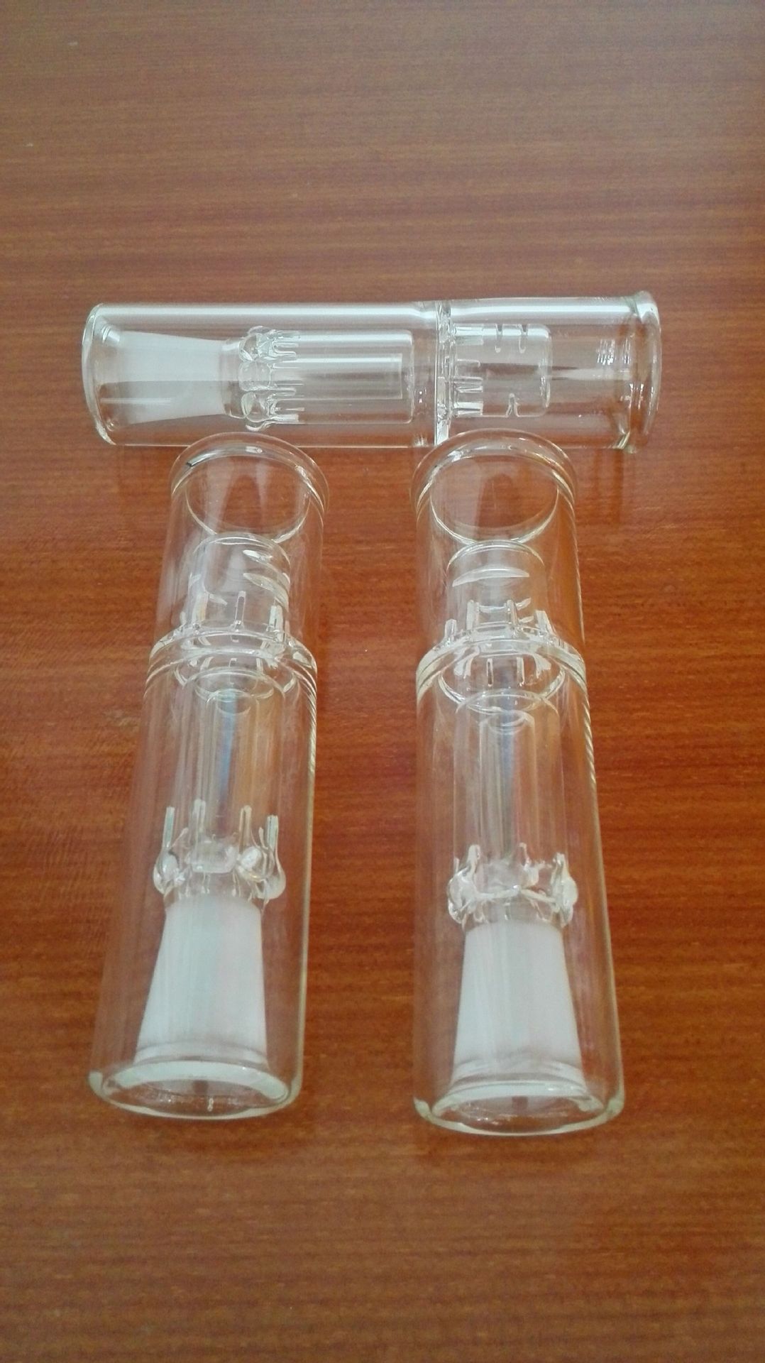  公司专业生产加工生产各种水烟壶, 玻璃, 玻璃烟斗,玻璃烟具