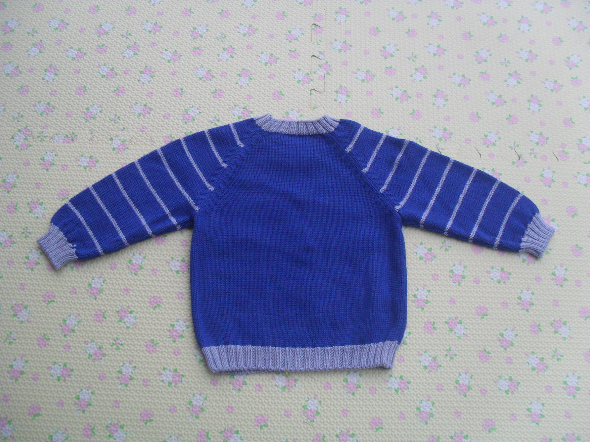 宝宝毛衣婴儿毛衣纯手工编织羊毛儿童毛衣圆领套头衫小房子图案