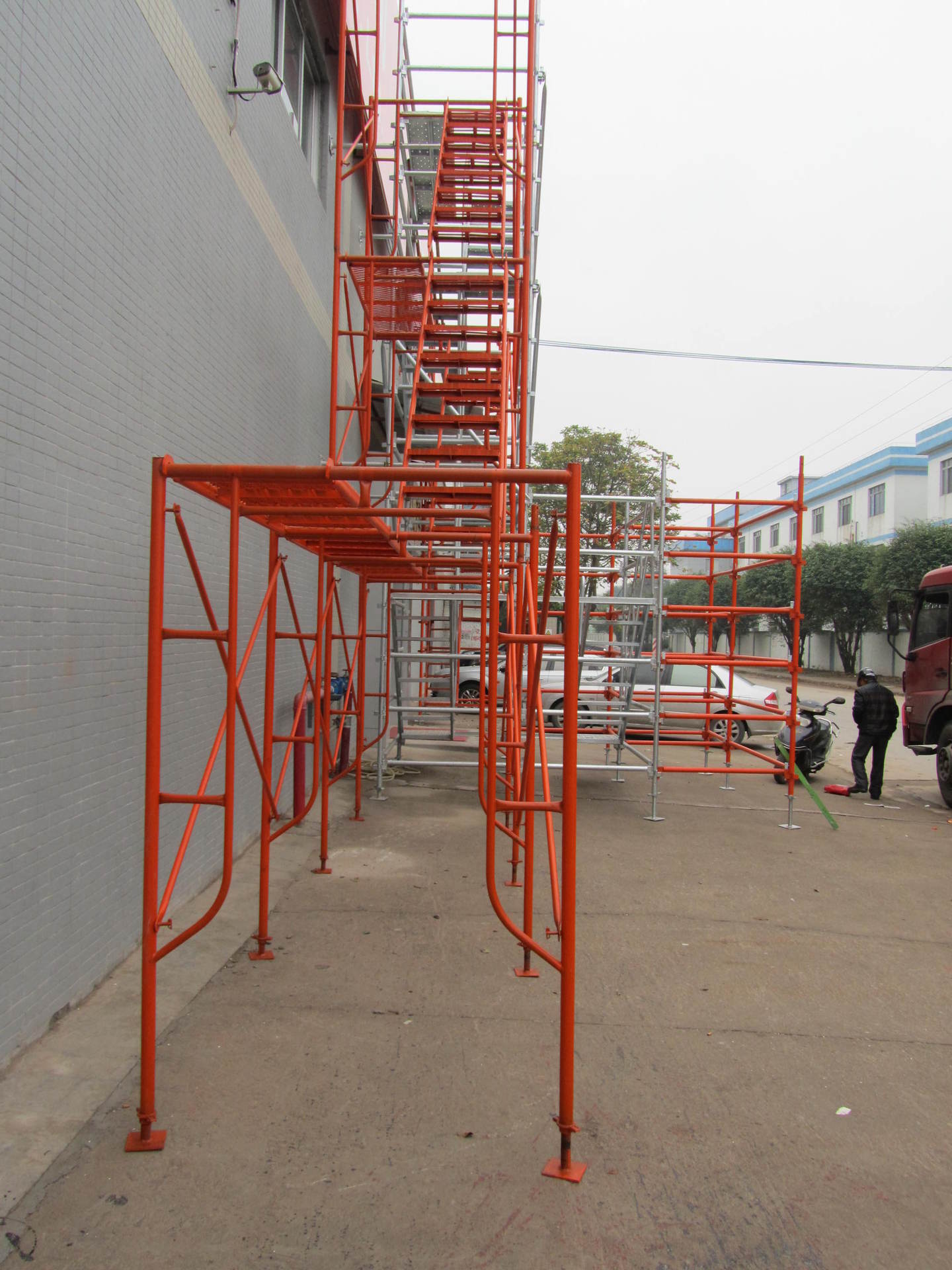 宏优专业生产 精品供应:门式脚手架 多功能建筑门式脚手架