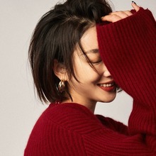 聖誕新年紅高領羊毛衫女寬松慵懶加厚減齡羊絨設計感復古紅色毛衣
