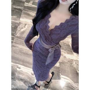 紫色v領蕾絲連衣裙女春季長袖修身綁帶中長款輕熟風收腰包臀裙子