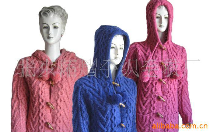 批发供应外贸<em>女式棒针毛衣</em>,纯手工<em>编织</em>毛毛球