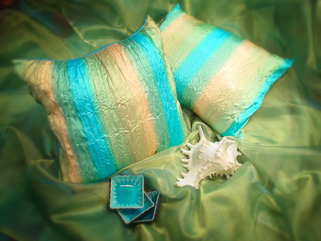�������ֱ���Ϊ������ɫ�� �۽��ҷ� ʱ�б��� ���м�Ʒ �������� 