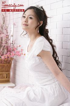 服装与肤色 搭配技巧图片