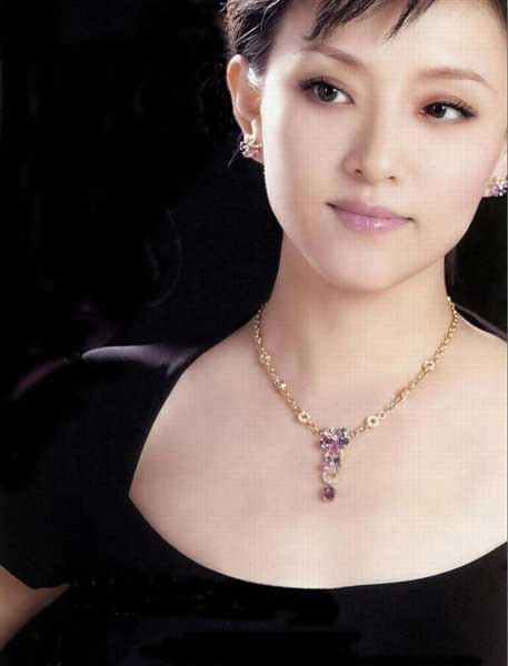 <em>十大中国美女</em>企业家 <em>谁是</em>地产红了的玫瑰 - 阿