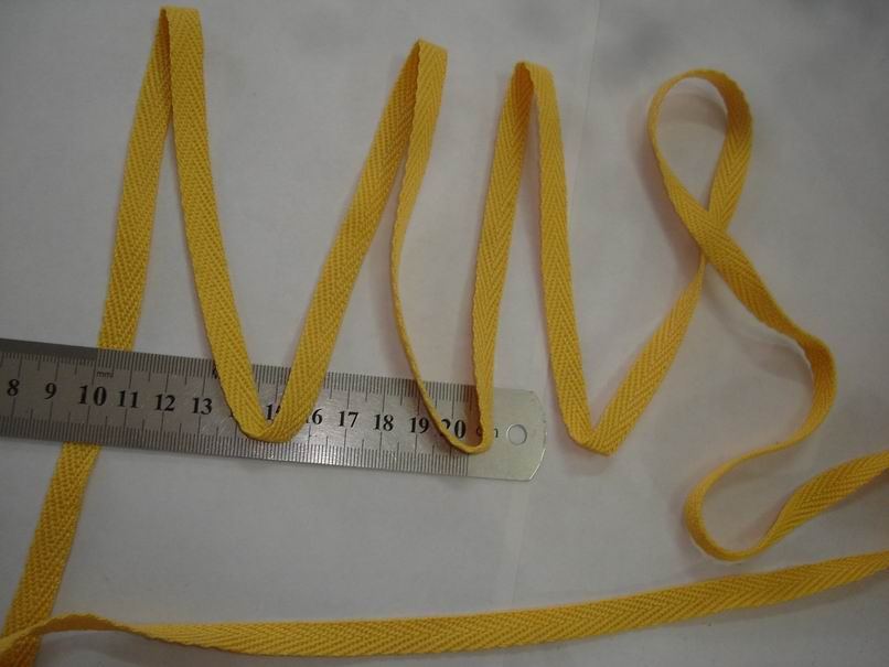 供应sp线/涤线人字带 涤纶织带 麦黄 1cm