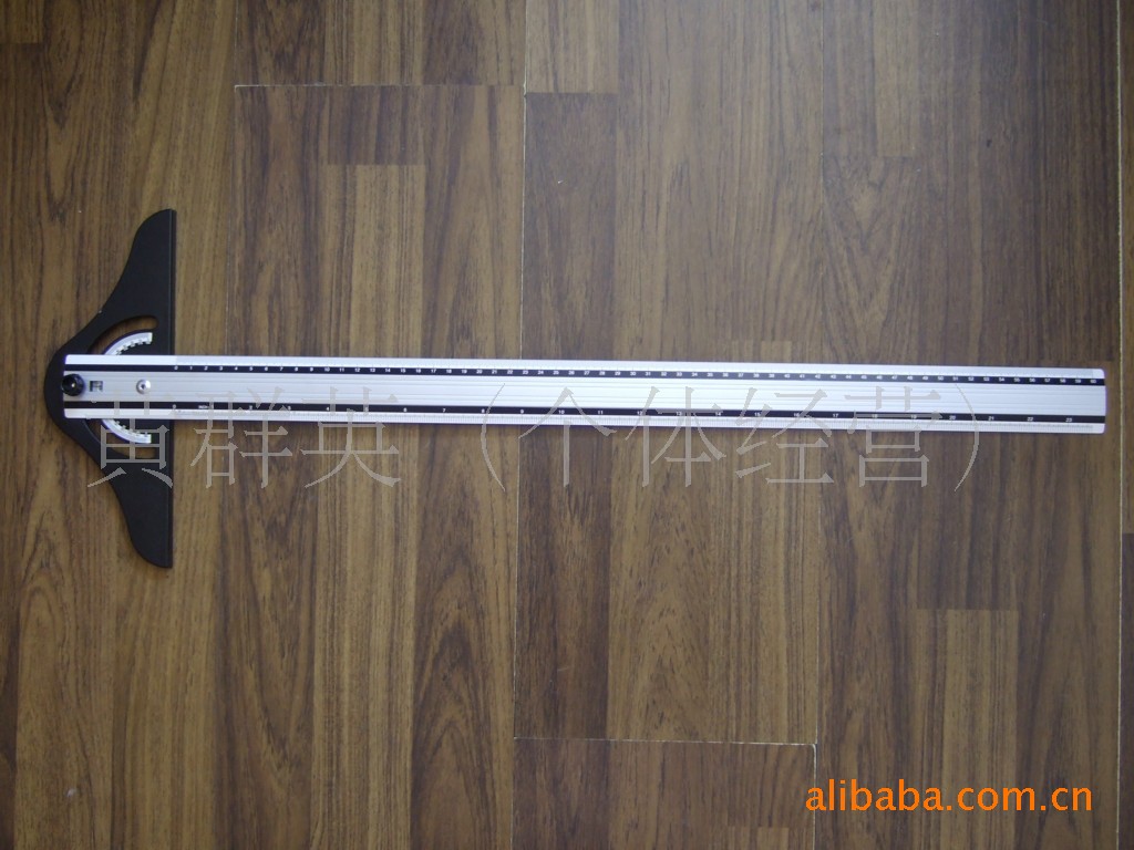 本厂专业生产铝尺铝合金尺塑料尺办公文具教学文具多功能尺