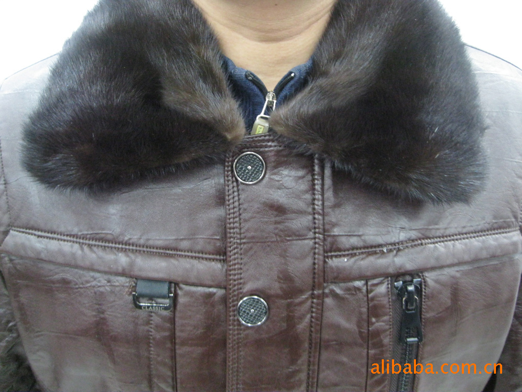 批发零售2010秋冬新款劲霸男装男士水貂毛领皮衣夹克 715