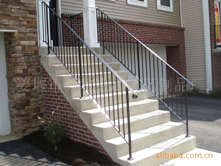 【苏北直供】欧式别墅铁艺楼梯扶手 旋转铁艺楼梯护栏 铁工艺楼梯