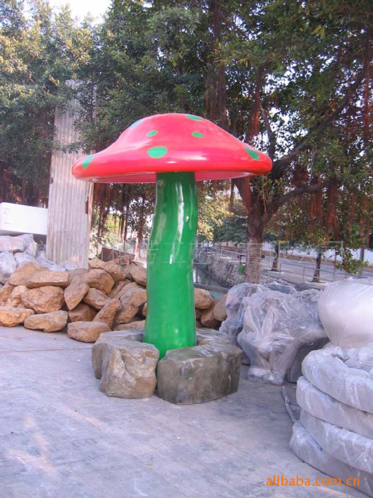 供应玻璃钢蘑菇,写实雕塑,工艺品雕塑,景观雕塑-「园林及雕塑小品」