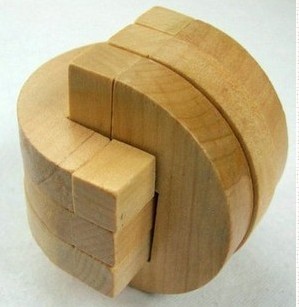 木制玩具益智系列环环相扣
