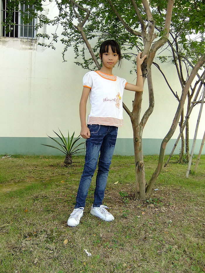 外贸童装订做款 秋装新款欧美风流行蝴蝶绣花女童牛仔裤原单 217