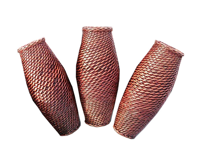 柳编工艺篮 奥玛特以传统手工艺和现代手工艺相结合,利用仿藤材料和