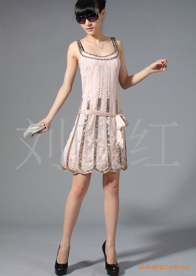【003】奢华重工钉珠晚装款真丝连衣裙 230.00,220.00,210.00元/条