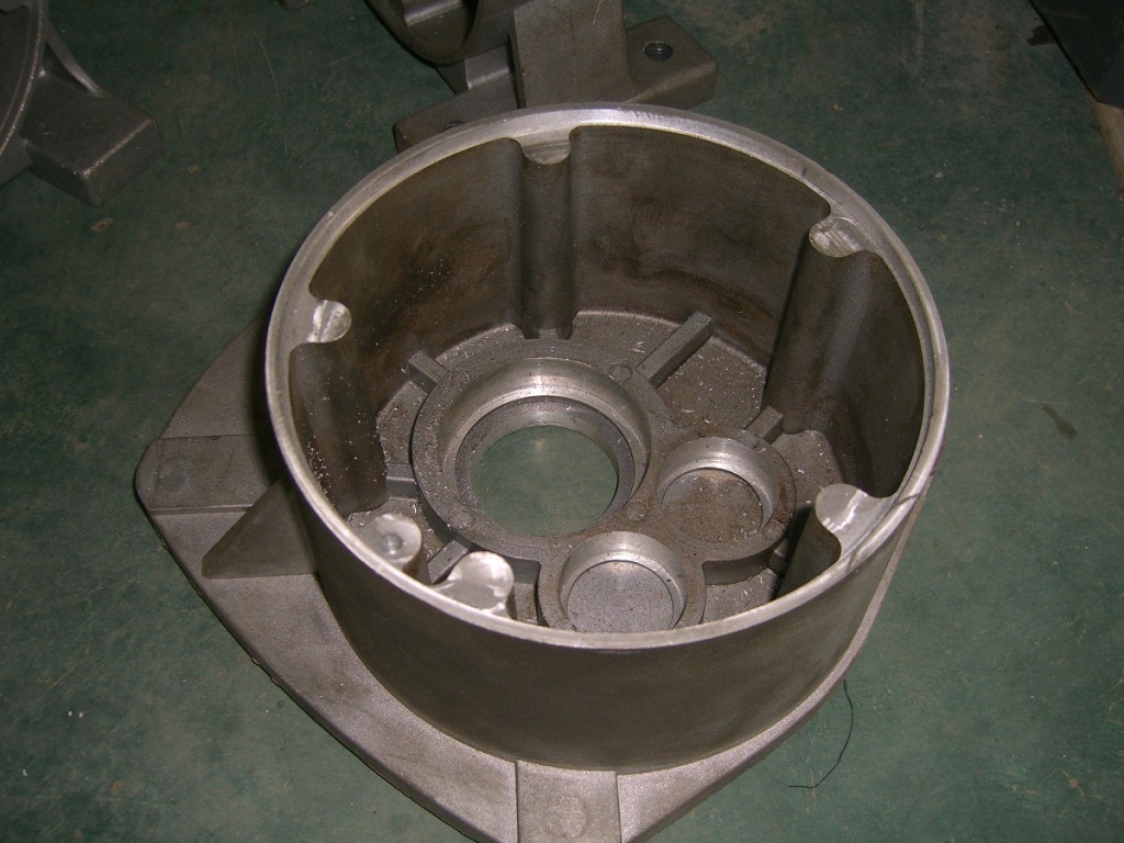 铝压铸模具,铝合金压铸模具图片_3