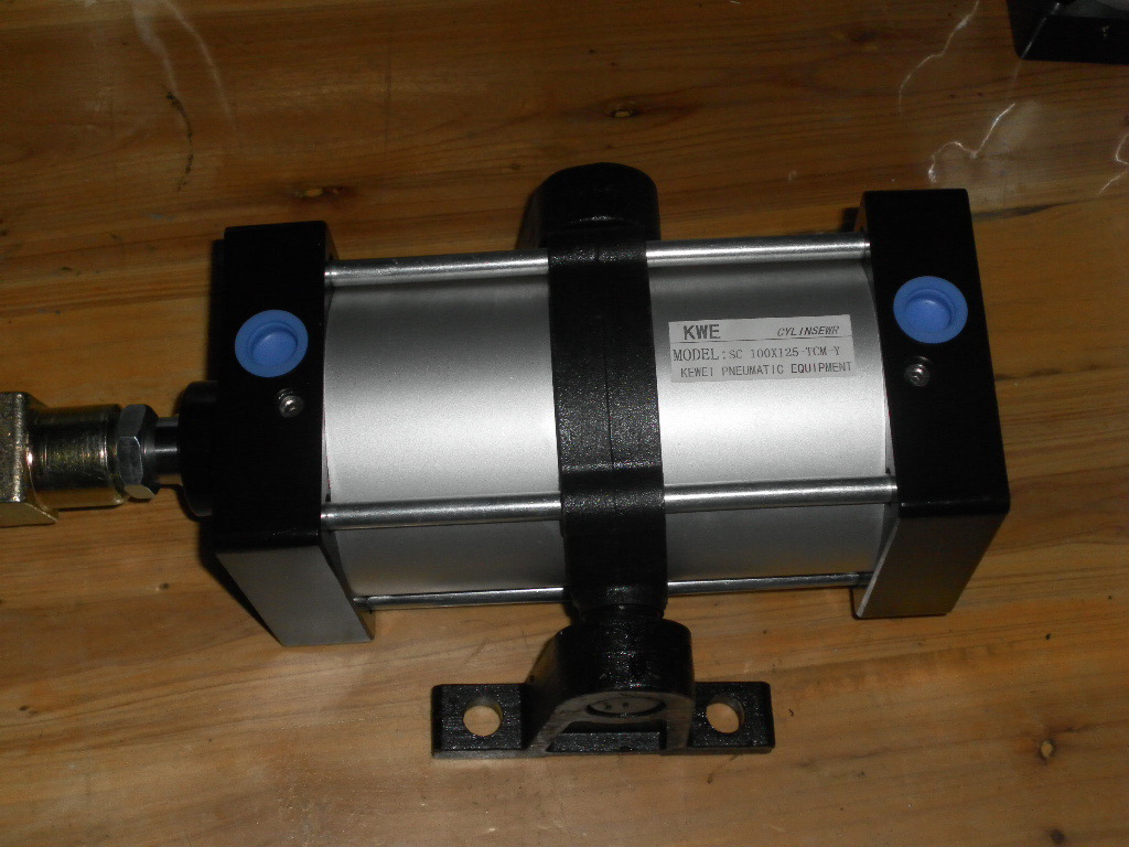 供应活塞式气缸气缸100x125cmycacb等气动附件厂家直销